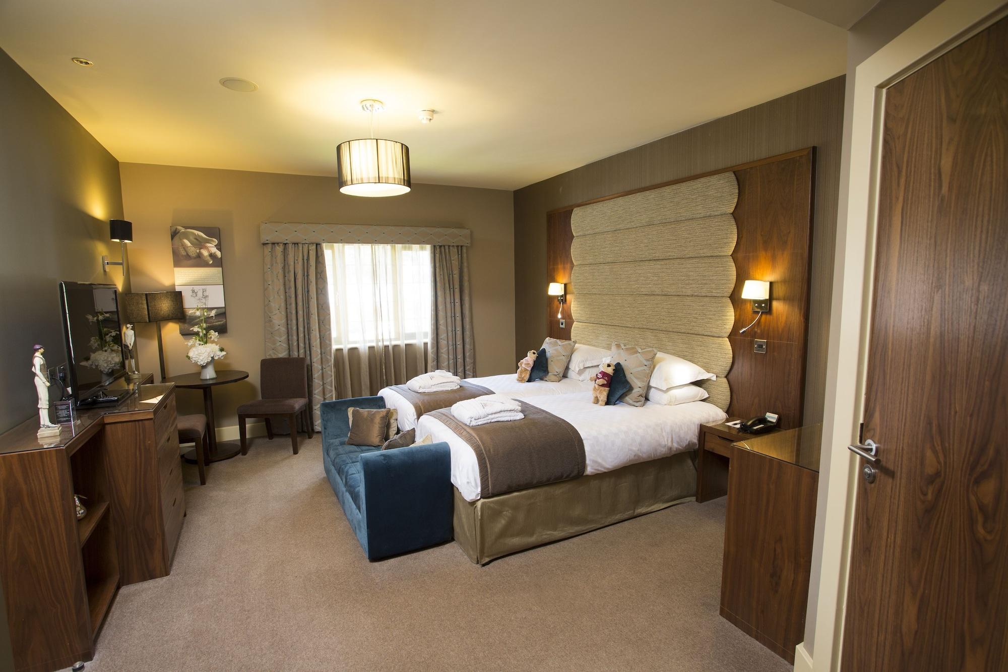 The Mere Golf Resort & Spa Экстерьер фото