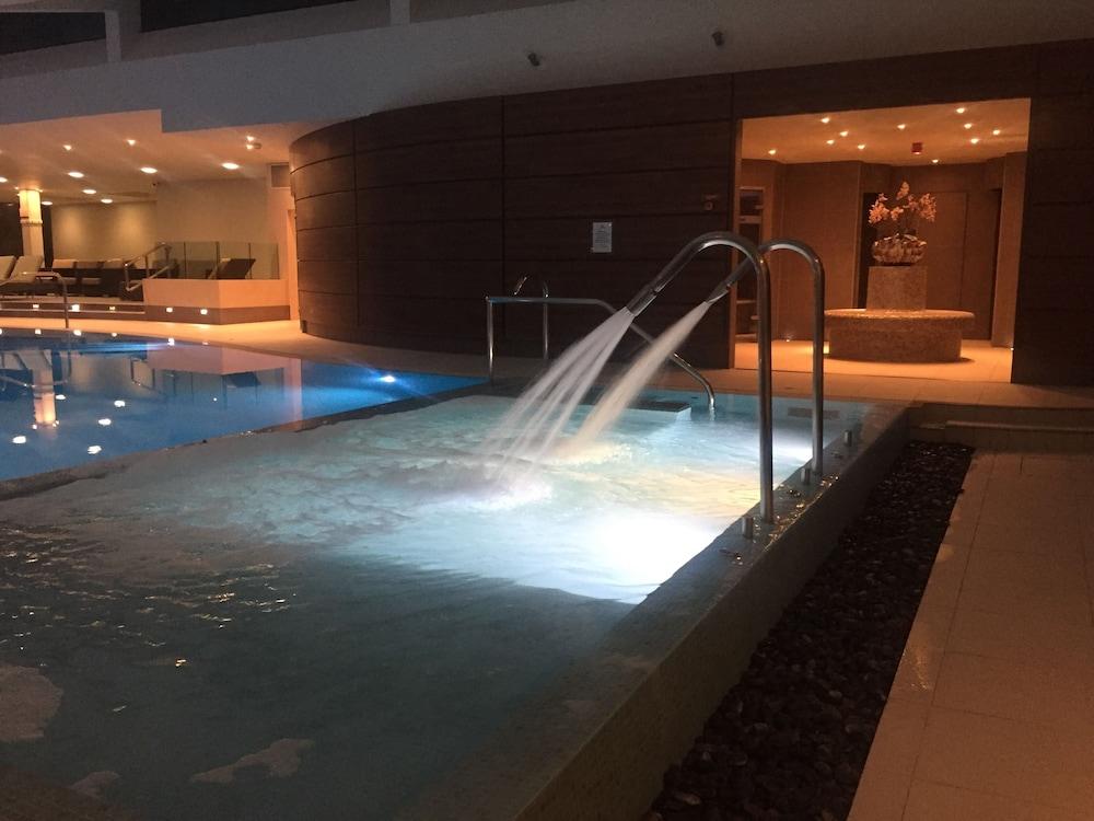 The Mere Golf Resort & Spa Экстерьер фото