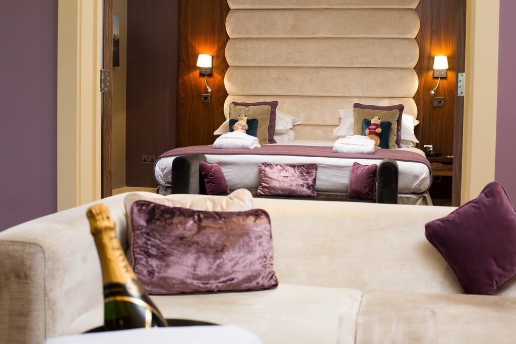 The Mere Golf Resort & Spa Экстерьер фото